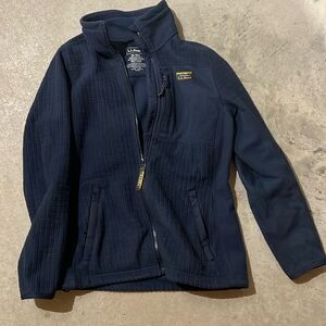 Navy blue women’s llbean fleece jacket